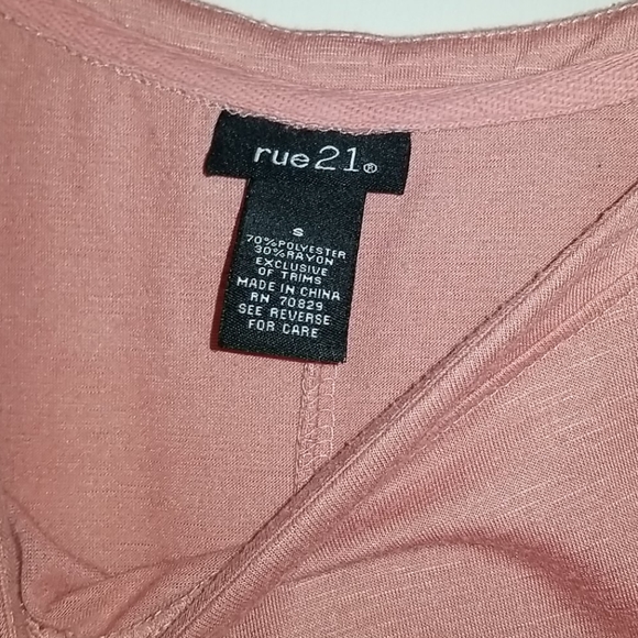 Cold Shoulder Blouse - Picture 2 of 2